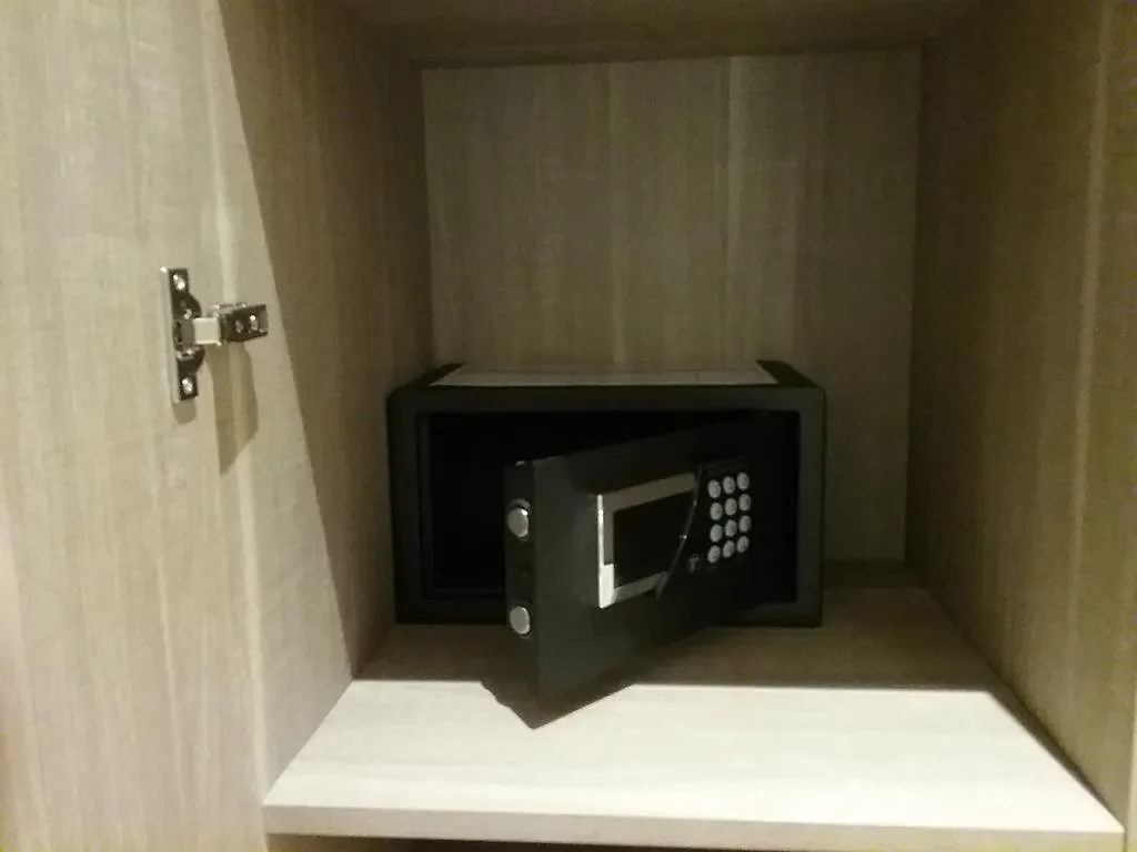Domus Clara Hotel Rome Guest house