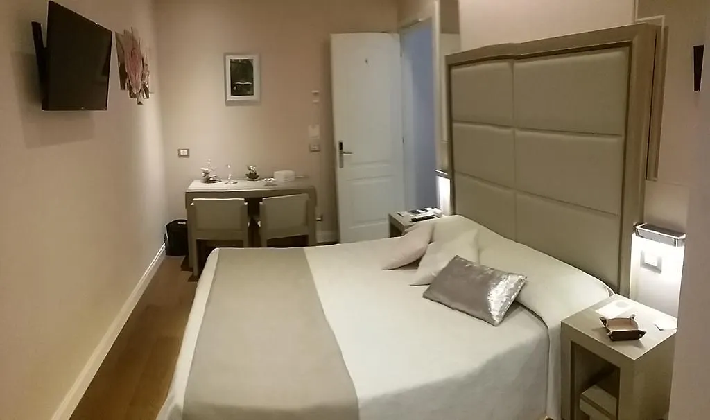 Domus Clara Hotel Rome 3*,  Italy