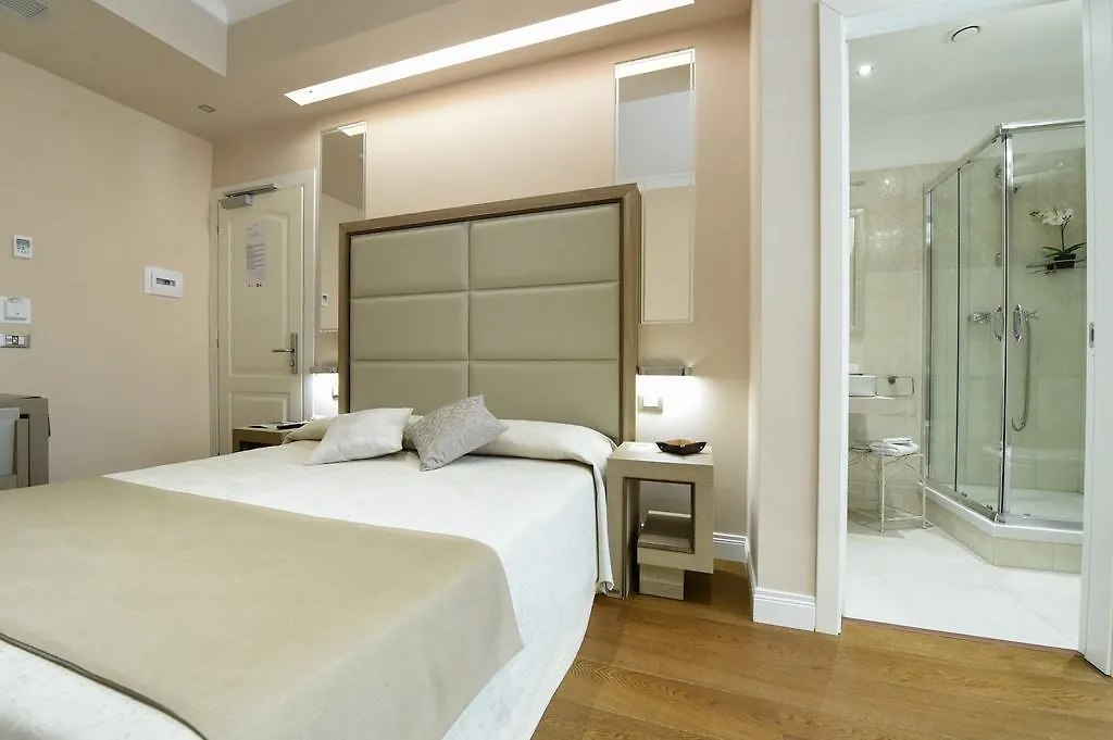 *** Guest house Domus Clara Hotel Rome Italy
